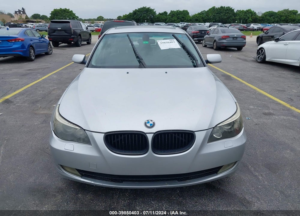 2008 BMW 528I VIN: WBANU53558CT01384