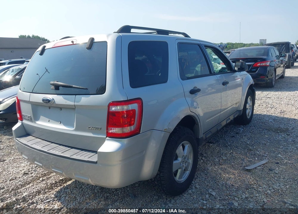 2008 FORD ESCAPE XLT VIN: 1FMCU93168KD50089