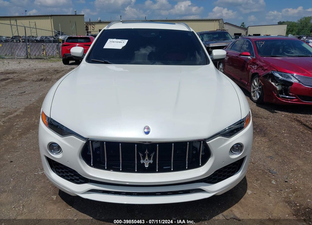 2017 MASERATI LEVANTE VIN: ZN661XUL4HX199334