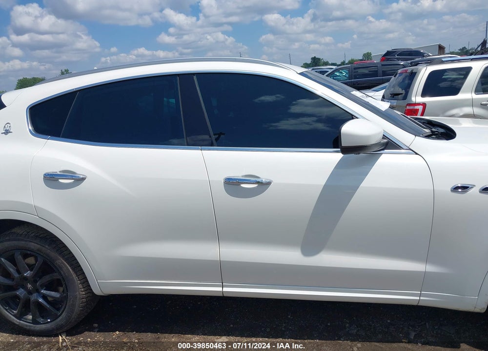 2017 MASERATI LEVANTE VIN: ZN661XUL4HX199334