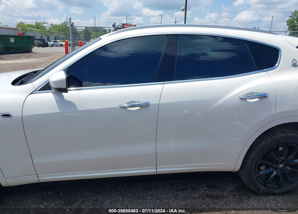 2017 MASERATI LEVANTE VIN: ZN661XUL4HX199334