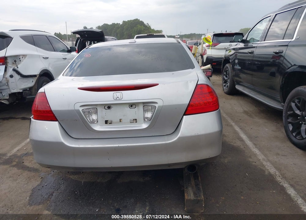 2007 HONDA ACCORD 2.4 EX VIN: 1HGCM56897A135995