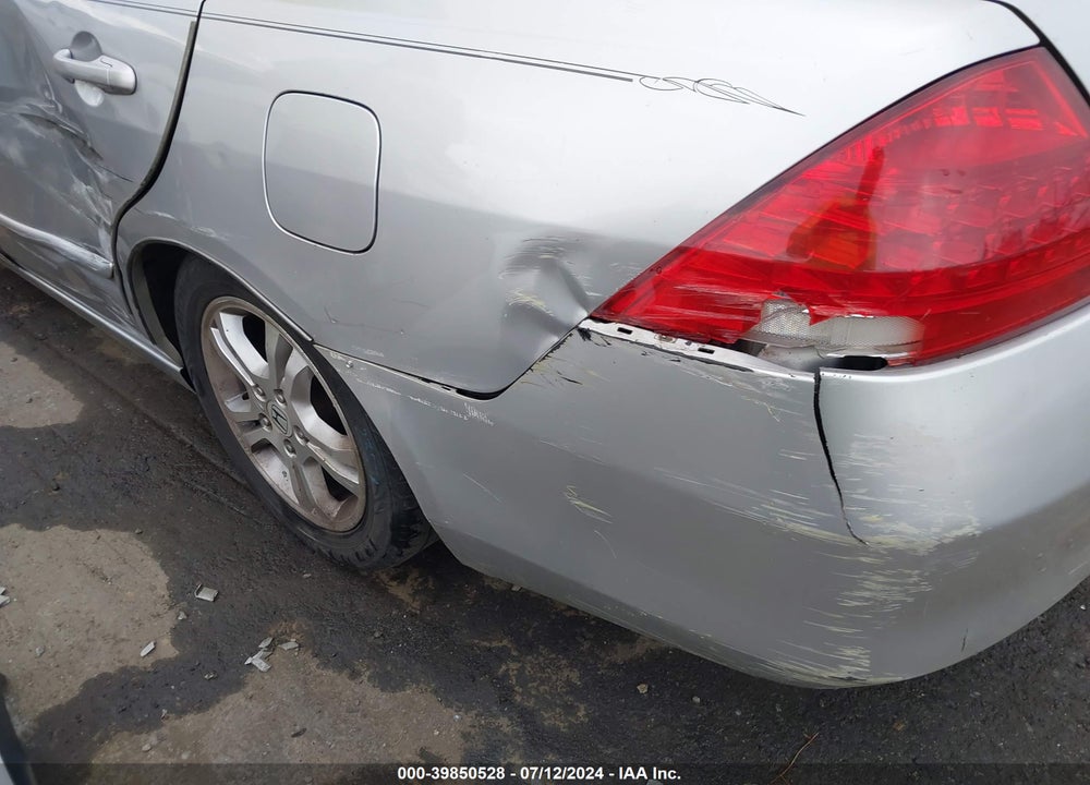 2007 HONDA ACCORD 2.4 EX VIN: 1HGCM56897A135995