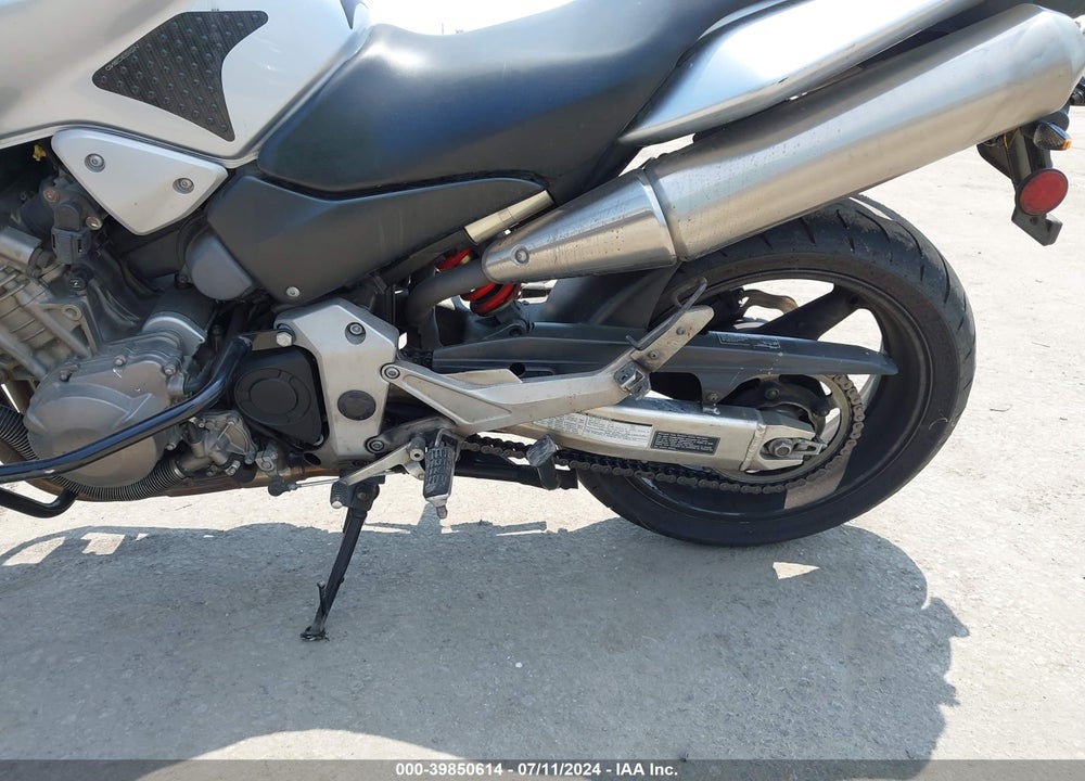 2004 HONDA CB900 F VIN: JH2SC48054M200793
