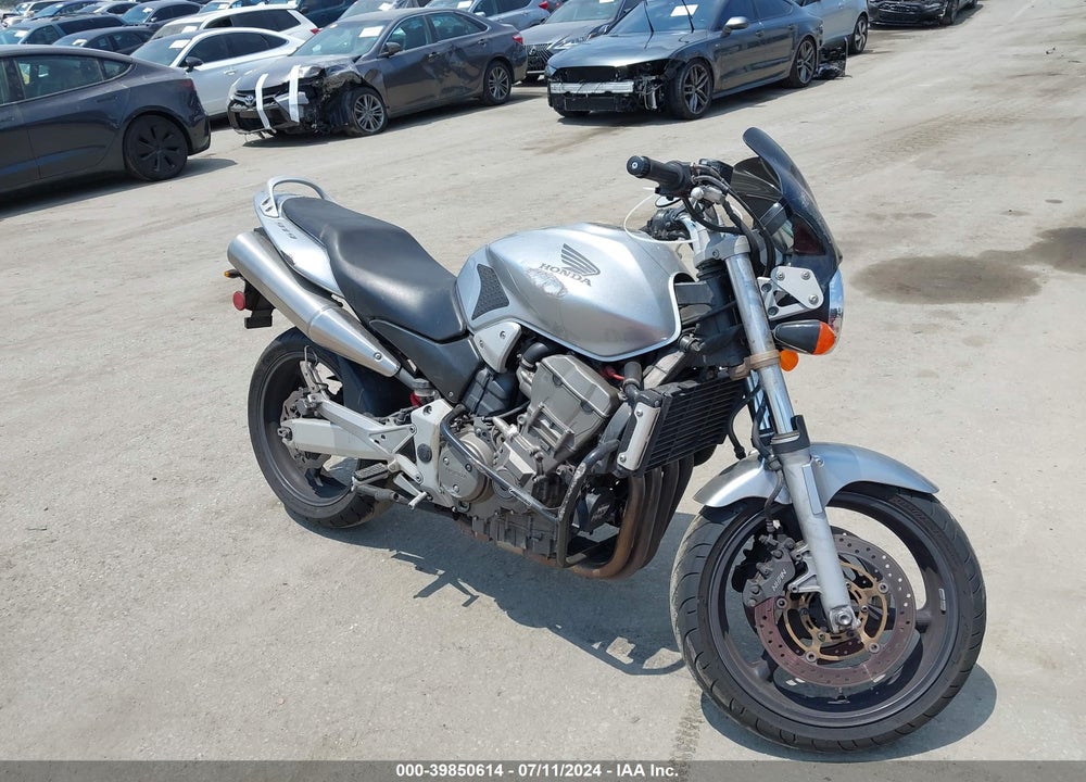 2004 HONDA CB900 F VIN: JH2SC48054M200793