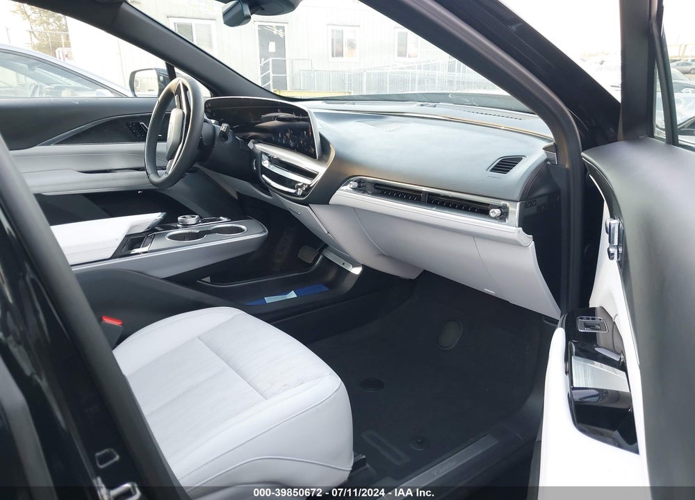 2024 CADILLAC LYRIQ LUXURY W/1SD VIN: 1GYKPRRL6RZ113430