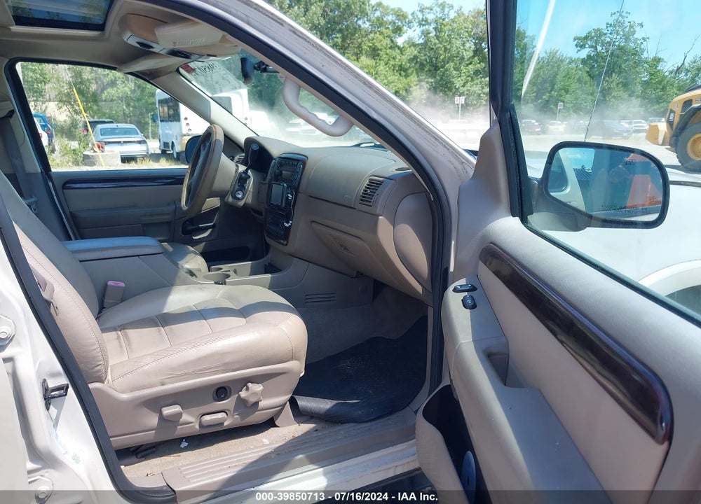 2005 FORD EXPLORER LIMITED VIN: 1FMDU75W65ZA31876