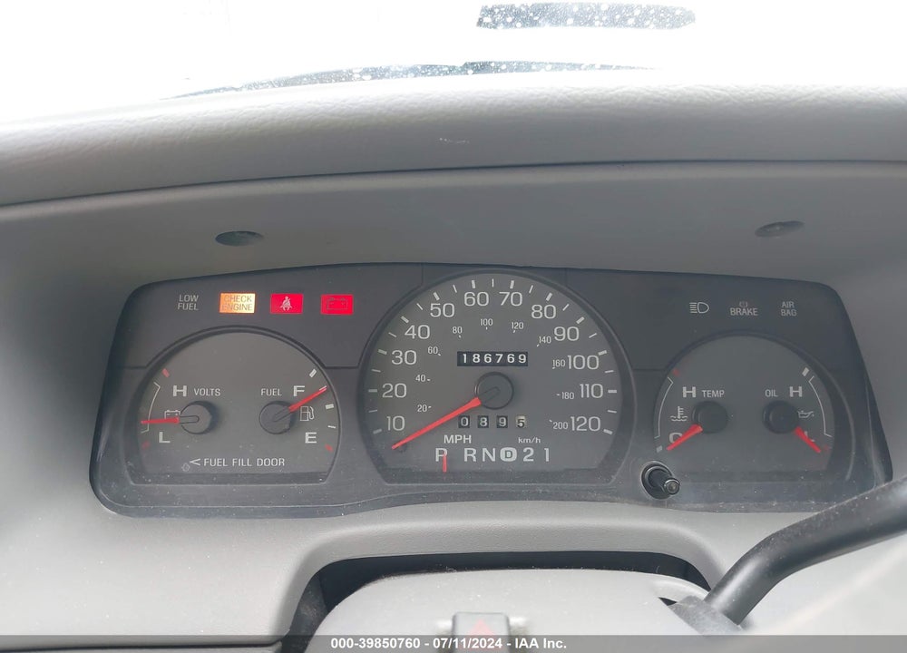 2004 MERCURY GRAND MARQUIS GS VIN: 2MEFM74W44X668962