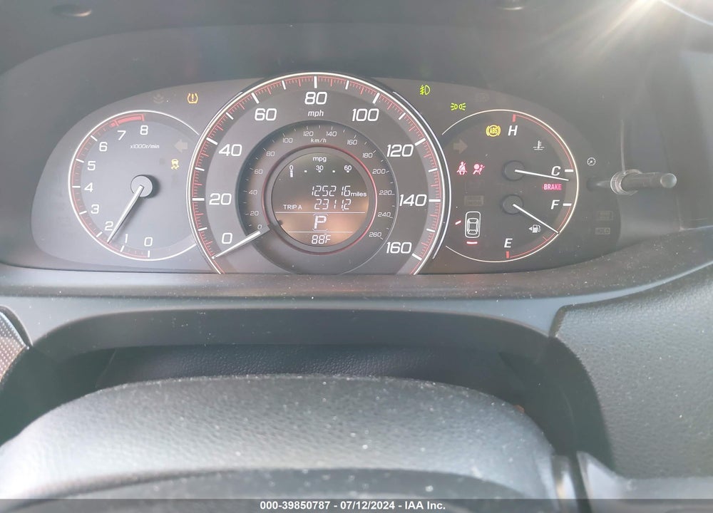 2013 HONDA ACCORD EX VIN: 1HGCT1B72DA026038