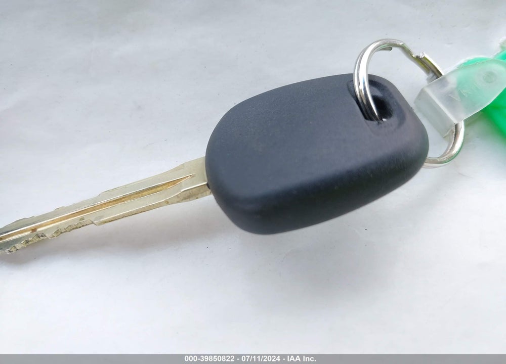 2001 TOYOTA AVALON XLS VIN: 4T1BF28B51U117300