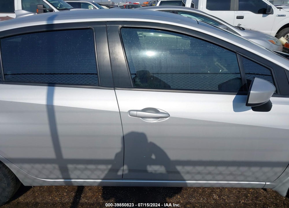 2022 NISSAN VERSA 1.6 SV XTRONIC CVT VIN: 3N1CN8EV2NL826136