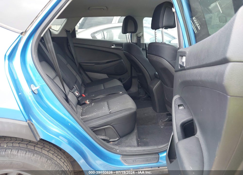 2016 HYUNDAI TUCSON SE VIN: KM8J33A44GU209917