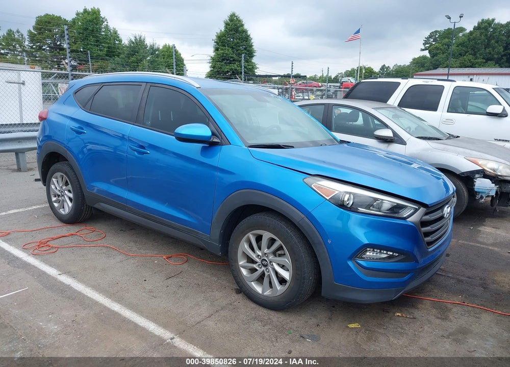 2016 HYUNDAI TUCSON SE VIN: KM8J33A44GU209917