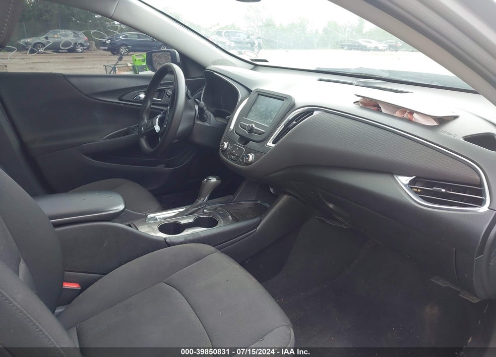 2018 CHEVROLET MALIBU LT VIN: 1G1ZD5ST5JF245965