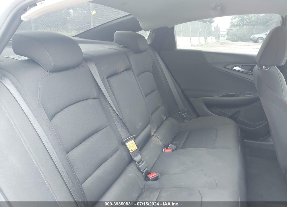 2018 CHEVROLET MALIBU LT VIN: 1G1ZD5ST5JF245965
