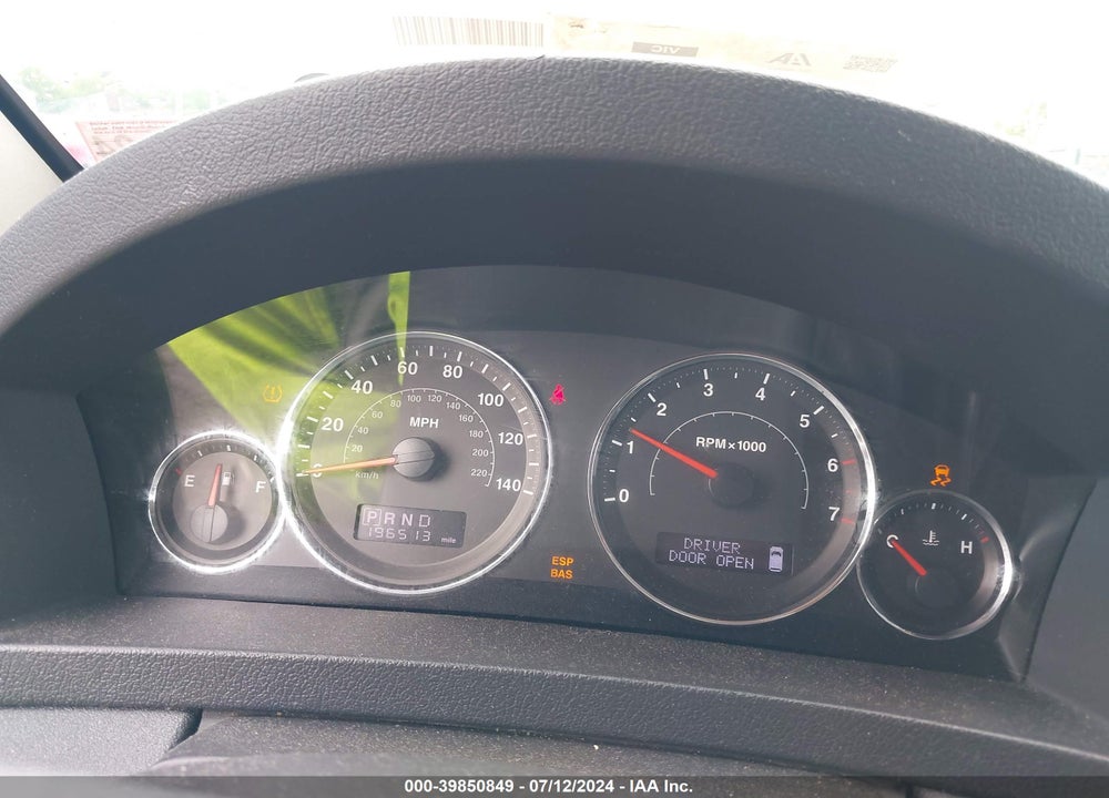 2008 JEEP GRAND CHEROKEE VIN: 1J8GR48K88C236979