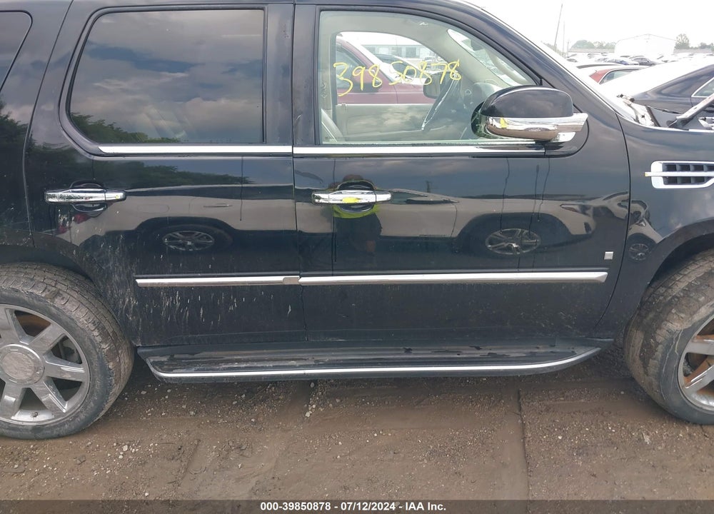 2008 CADILLAC ESCALADE STANDARD VIN: 1GYFK63838R171142