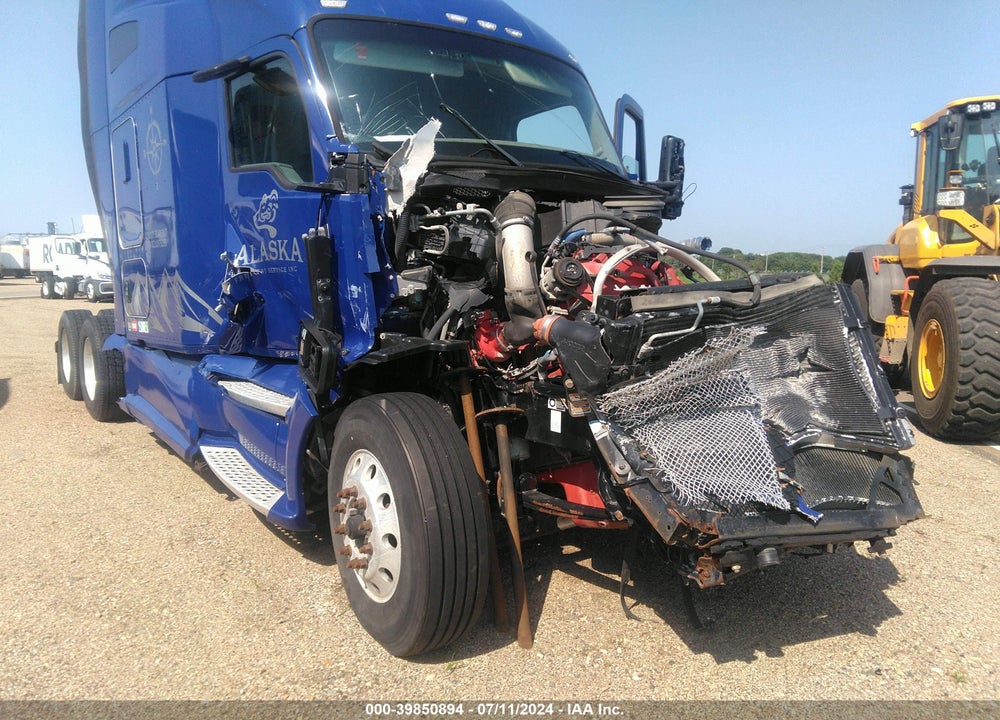 2018 KENWORTH T680 VIN: 1XKYD49X2JJ175381