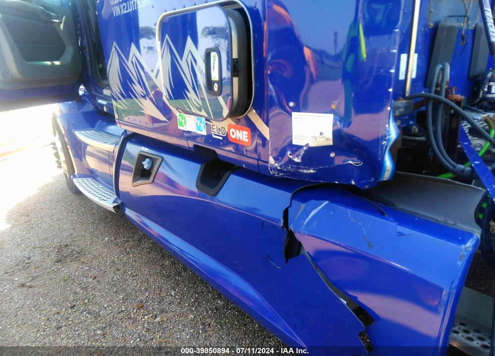 2018 KENWORTH T680 VIN: 1XKYD49X2JJ175381