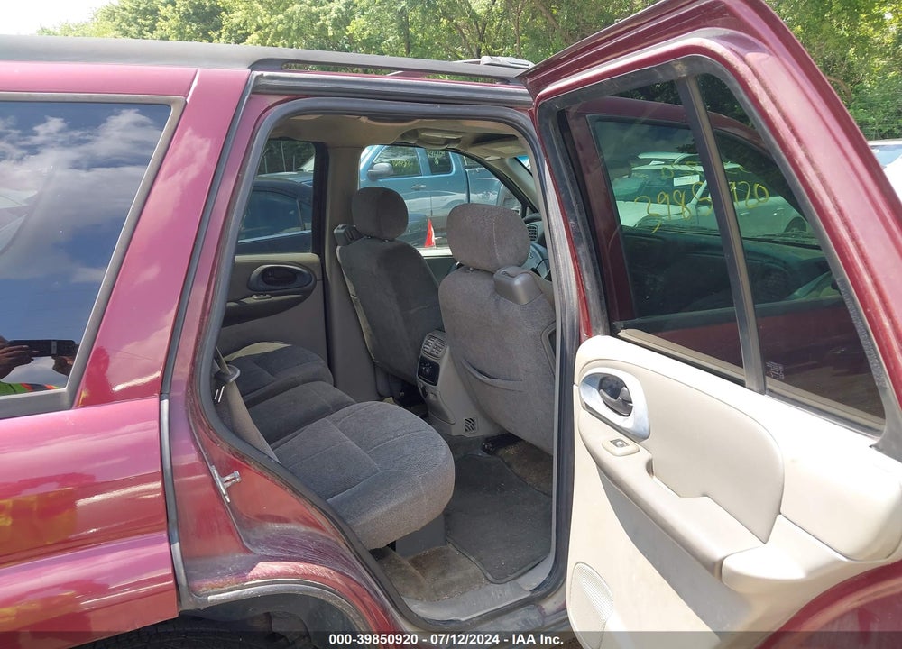 2004 CHEVROLET TRAILBLAZER LT VIN: 1GNDT13S842341675