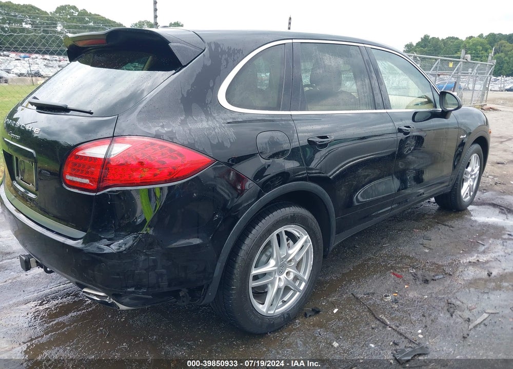 2013 PORSCHE CAYENNE DIESEL VIN: WP1AF2A23DLA41725
