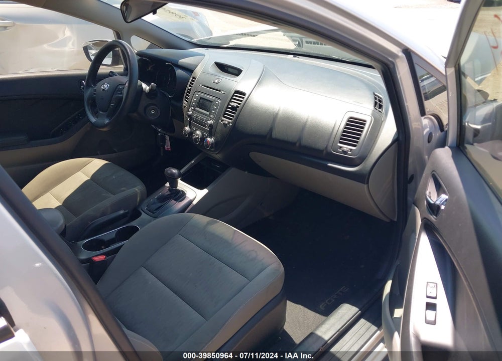 2016 KIA FORTE LX VIN: KNAFK4A66G5495748