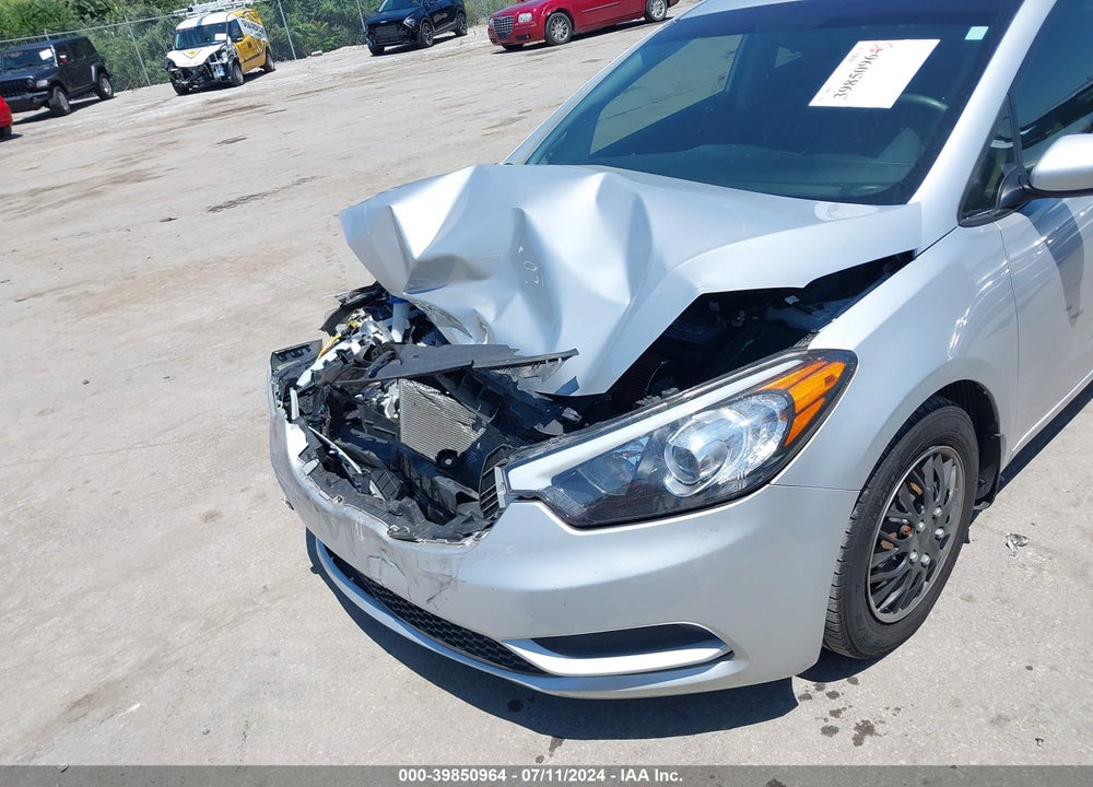 2016 KIA FORTE LX VIN: KNAFK4A66G5495748