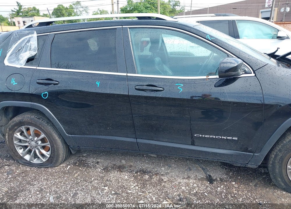 2019 JEEP CHEROKEE LATITUDE PLUS 4X4 VIN: 1C4PJMLB1KD304529