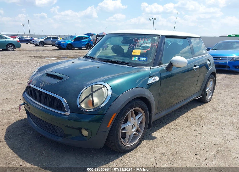 2007 MINI COOPER S VIN: WMWMF73517TT85736
