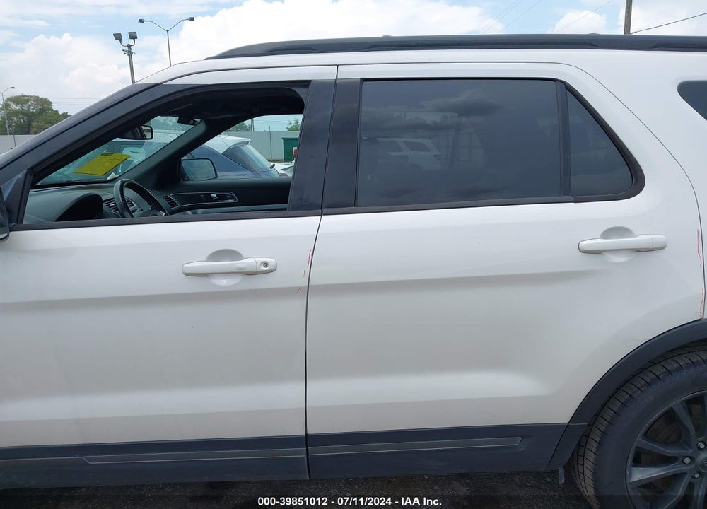 2017 FORD EXPLORER XLT VIN: 1FM5K7D81HGC31450
