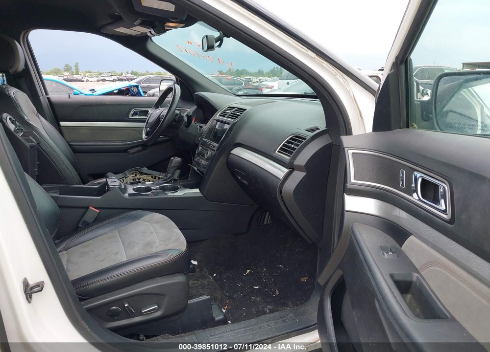 2017 FORD EXPLORER XLT VIN: 1FM5K7D81HGC31450