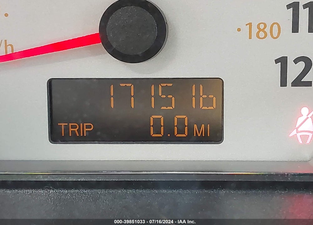 2005 SATURN ION VIN: 1G8AL52F55Z126409