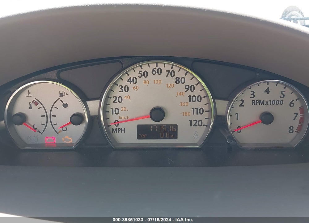 2005 SATURN ION VIN: 1G8AL52F55Z126409