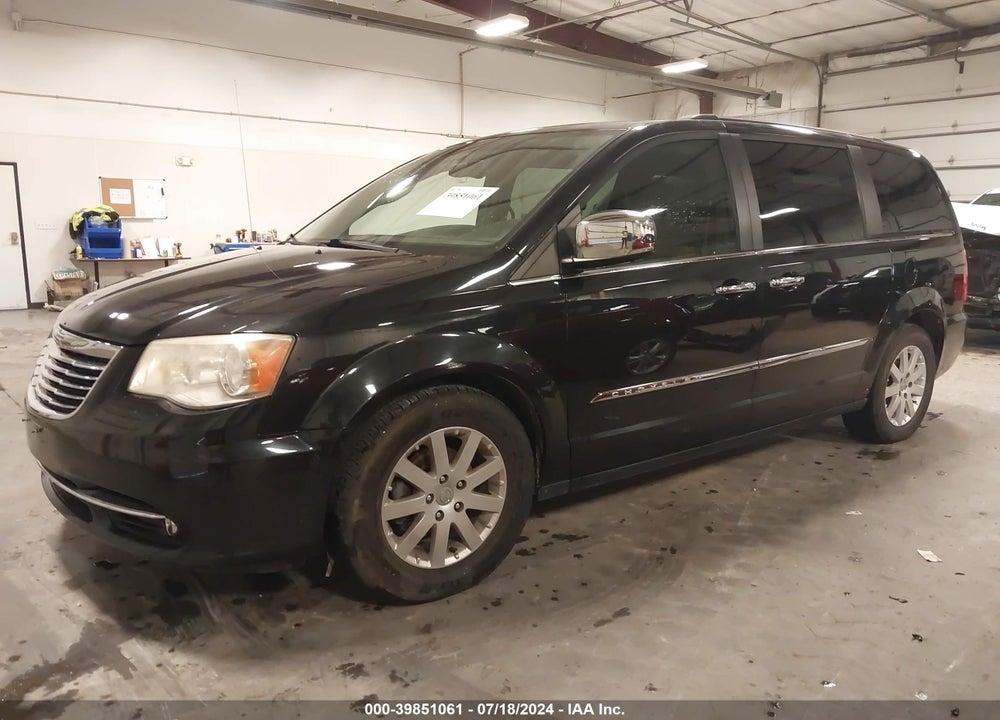2011 CHRYSLER TOWN & COUNTRY TOURING-L VIN: 2A4RR8DG2BR713147