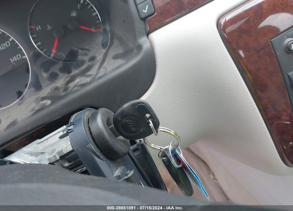 2010 CHEVROLET IMPALA LT VIN: 2G1WB5EK3A1239004