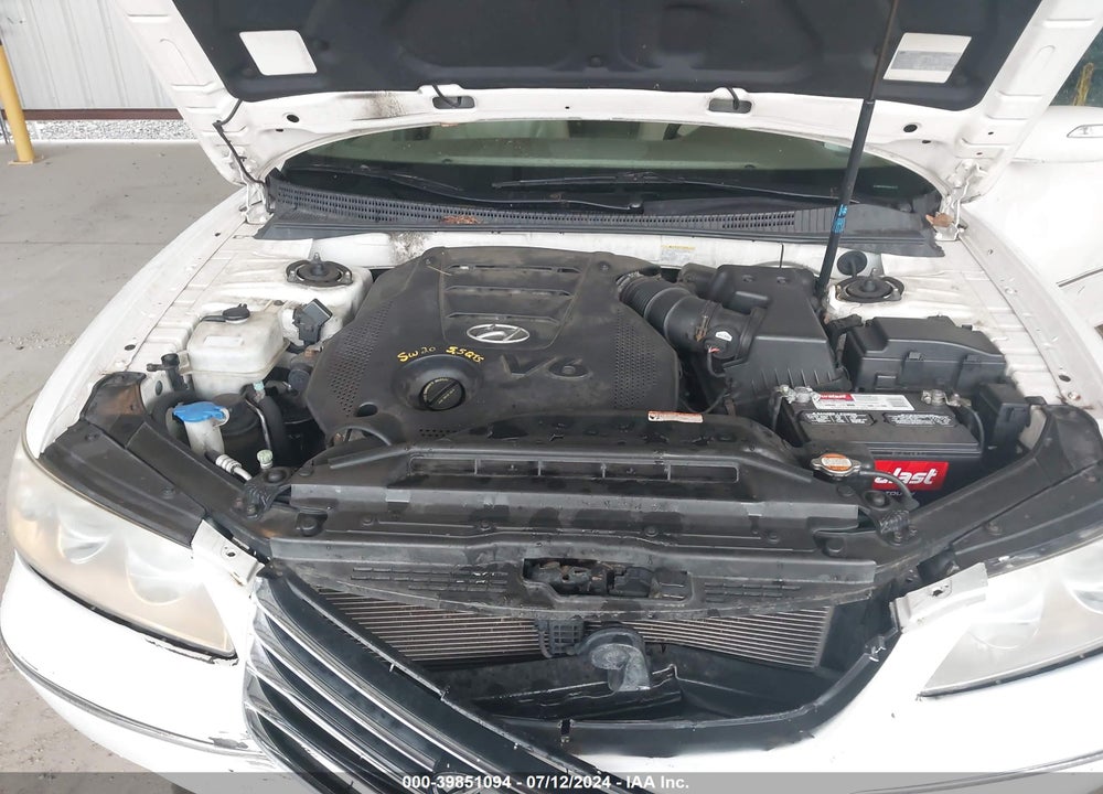 2009 HYUNDAI AZERA LIMITED VIN: KMHFC46F89A380180