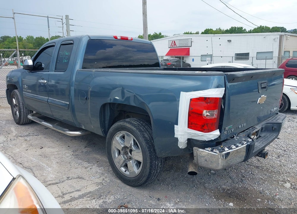 2011 CHEVROLET SILVERADO 1500 LT VIN: 1GCRCSE0XBZ353315