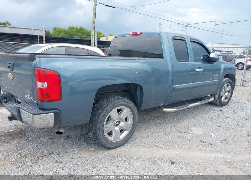 2011 CHEVROLET SILVERADO 1500 LT VIN: 1GCRCSE0XBZ353315