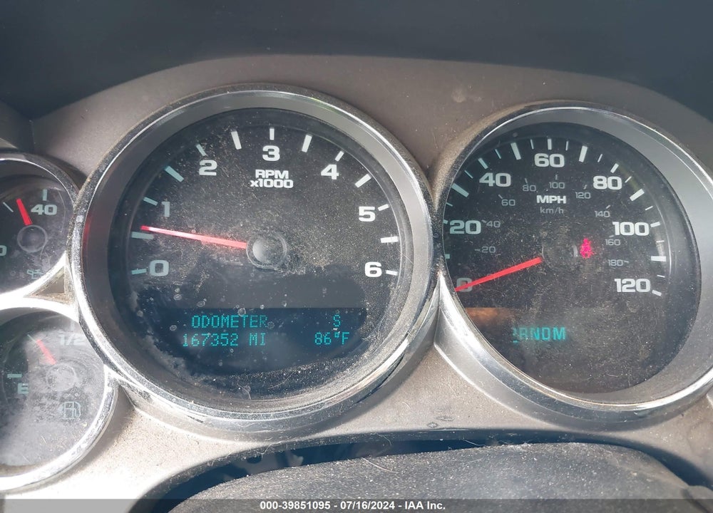 2011 CHEVROLET SILVERADO 1500 LT VIN: 1GCRCSE0XBZ353315
