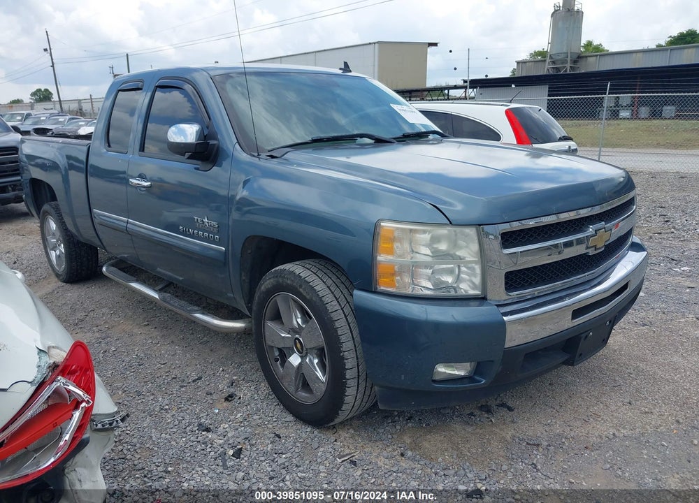 2011 CHEVROLET SILVERADO 1500 LT VIN: 1GCRCSE0XBZ353315