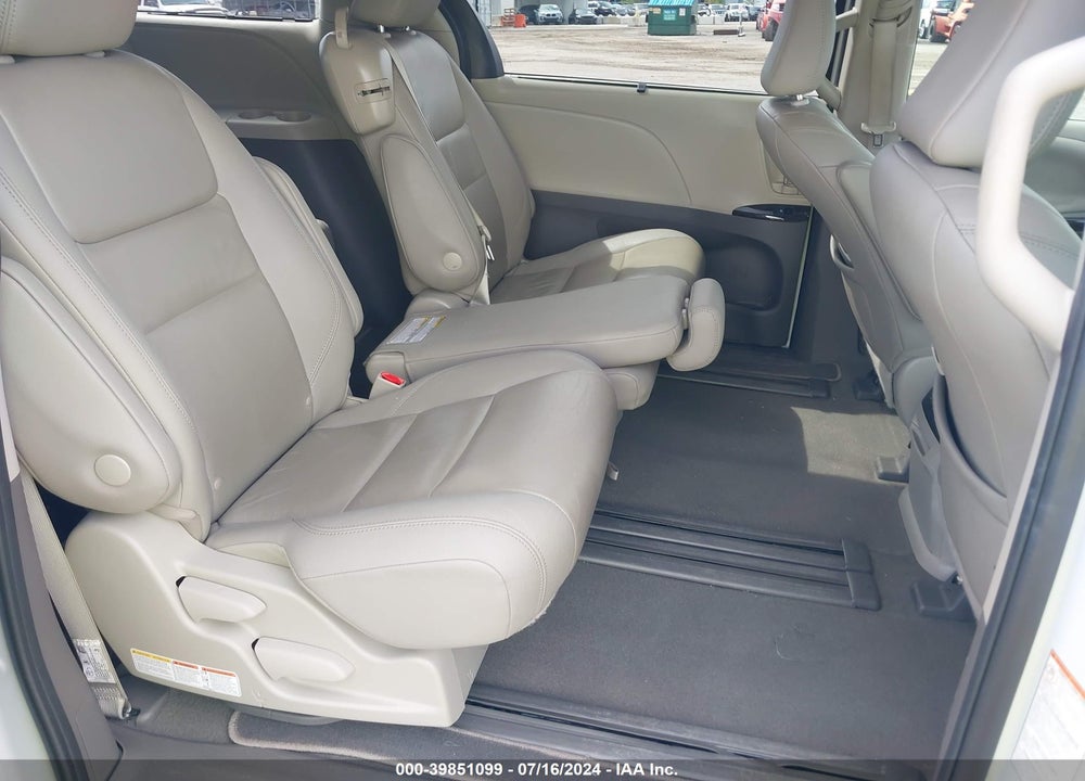 2020 TOYOTA SIENNA XLE VIN: 5TDYZ3DC8LS073164