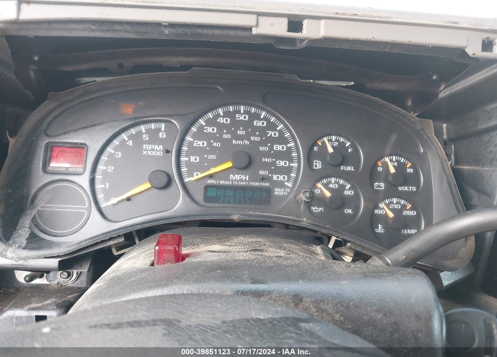 2001 GMC YUKON VIN: 1GKEK13T31R166414