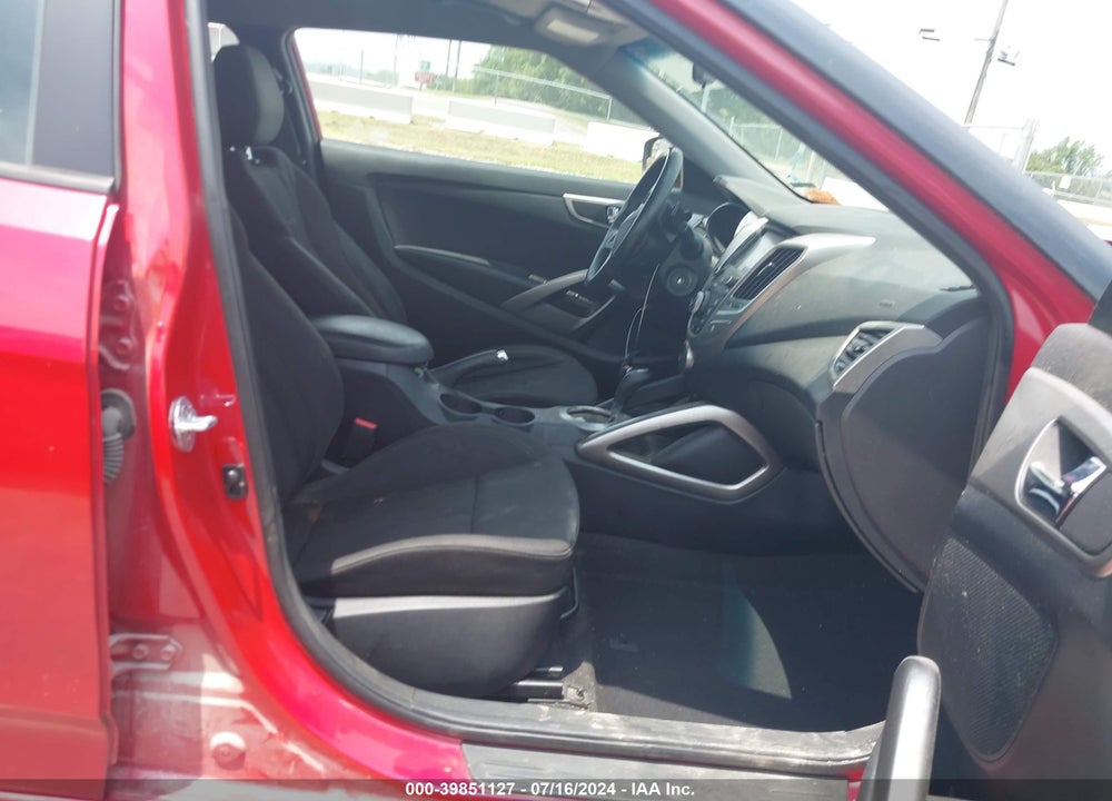 2017 HYUNDAI VELOSTER VIN: KMHTC6ADXHU315316