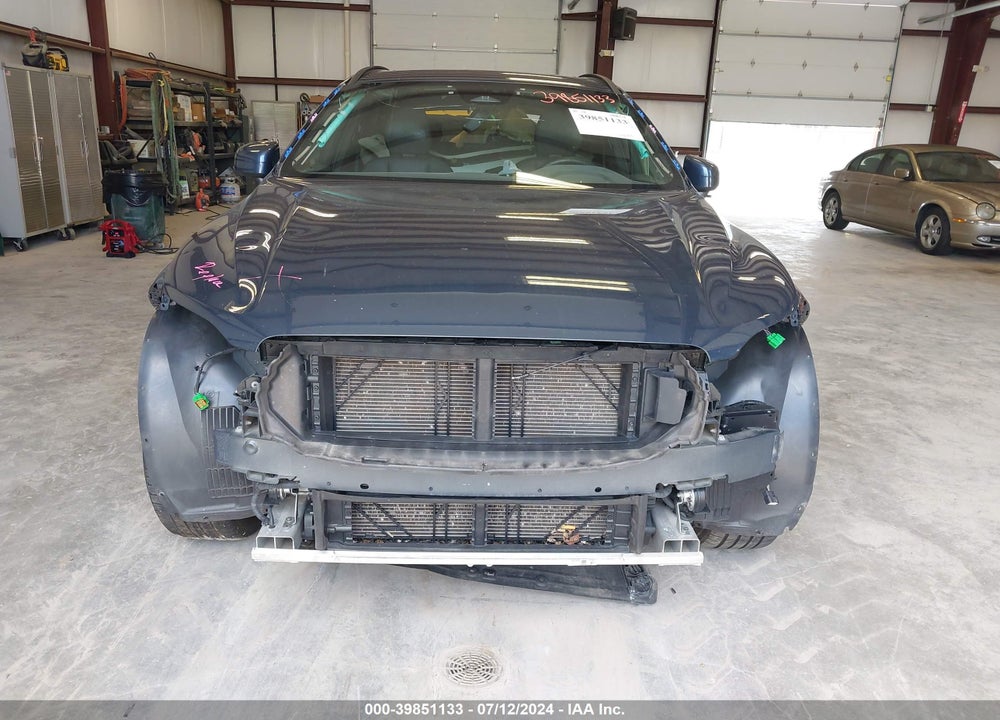 2022 VOLVO XC60 B5 MOMENTUM VIN: YV4L12RK7N1052136