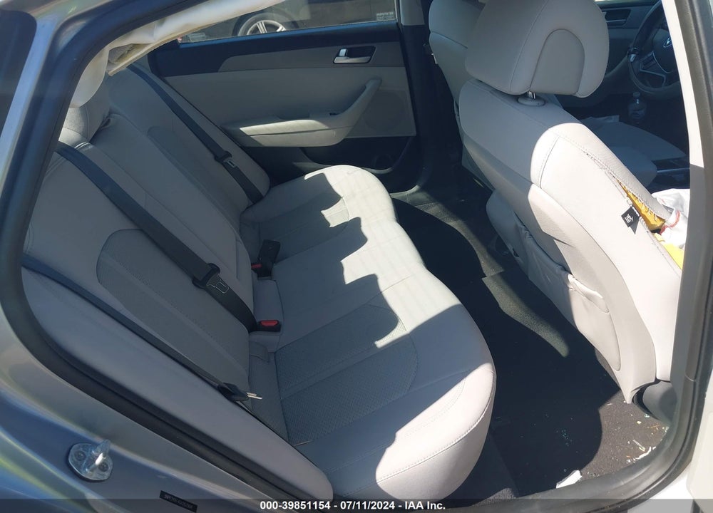 2016 HYUNDAI SONATA SE VIN: 5NPE24AF4GH262904