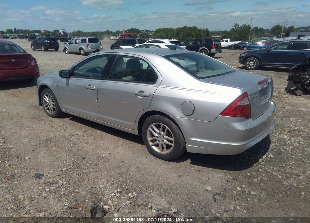 2012 FORD FUSION S VIN: 3FAHP0GA1CR371420