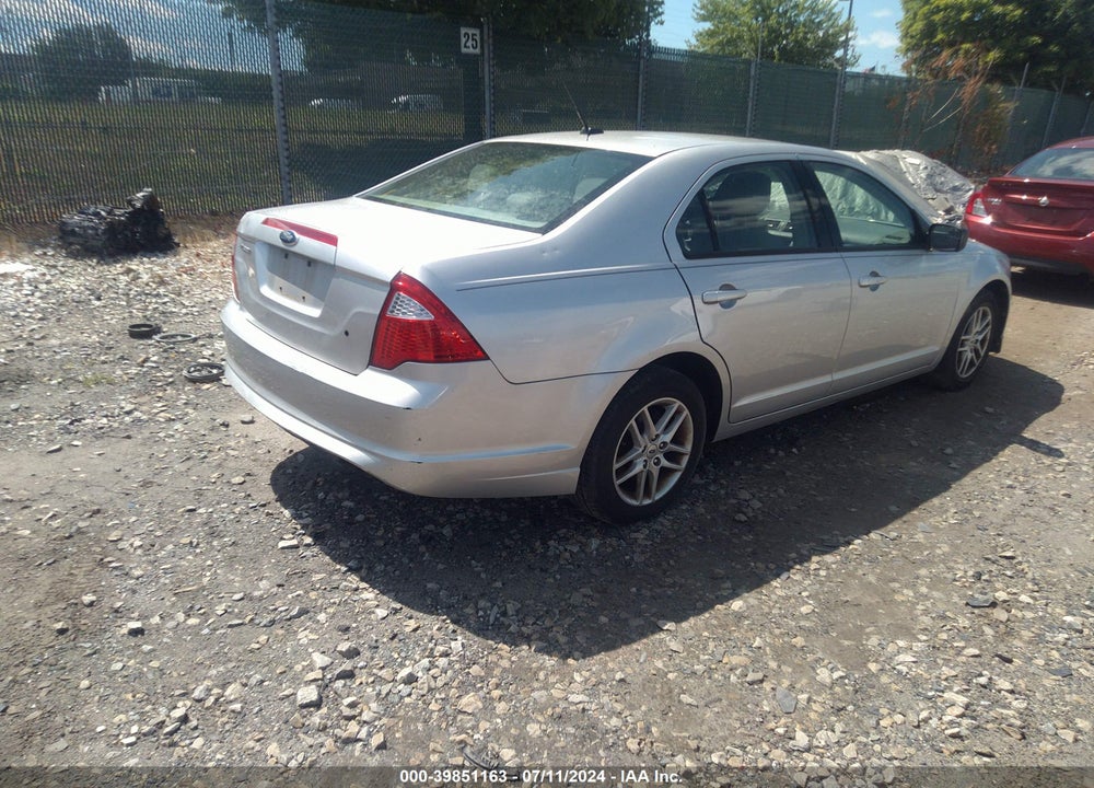 2012 FORD FUSION S VIN: 3FAHP0GA1CR371420