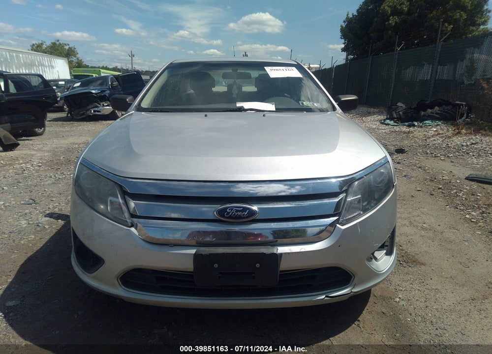 2012 FORD FUSION S VIN: 3FAHP0GA1CR371420