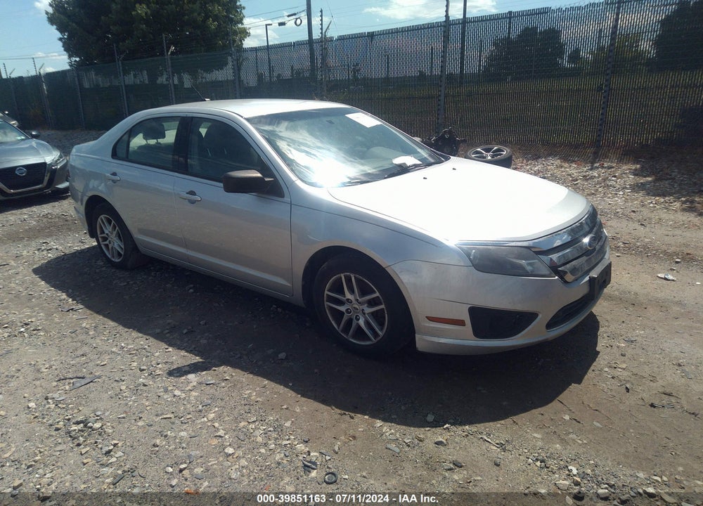2012 FORD FUSION S VIN: 3FAHP0GA1CR371420