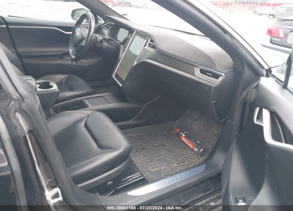 2015 TESLA MODEL S 70D/85D/P85D VIN: 5YJSA1E23FF118429